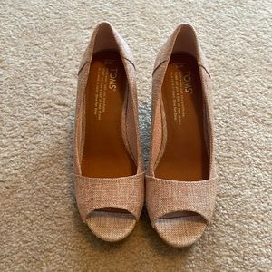 TOMS Espadrille Sandal - size 5